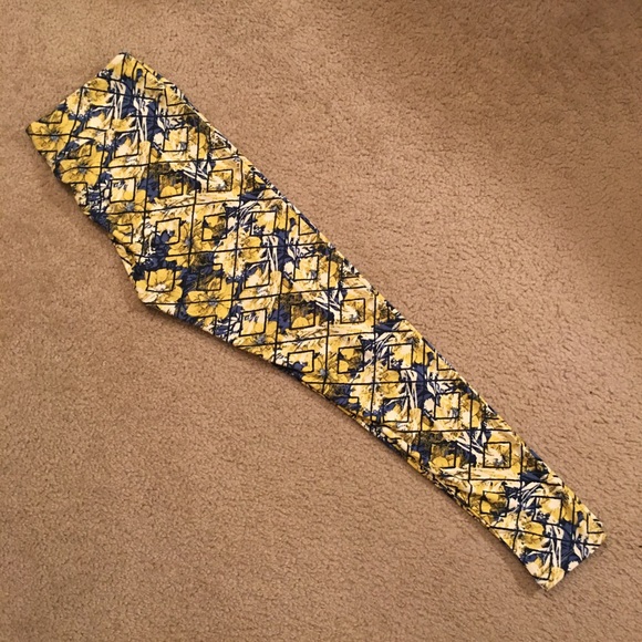 LuLaRoe Blue Yellow Floral TC Leggings - Picture 2 of 8
